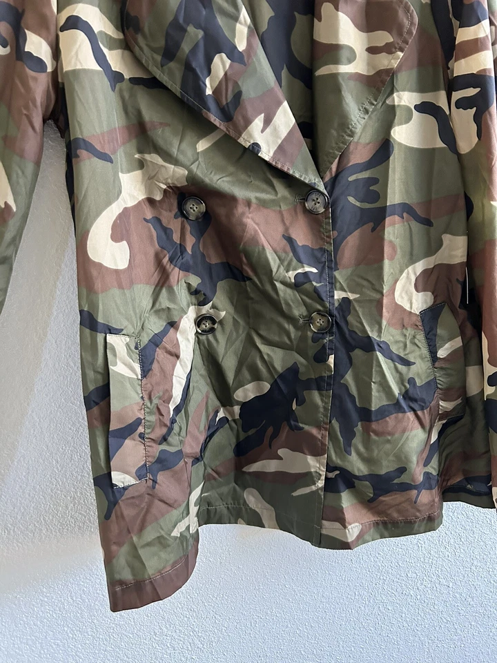 LPA Lightweight Camo Trench Coat Size Medium - Image 4 of 4