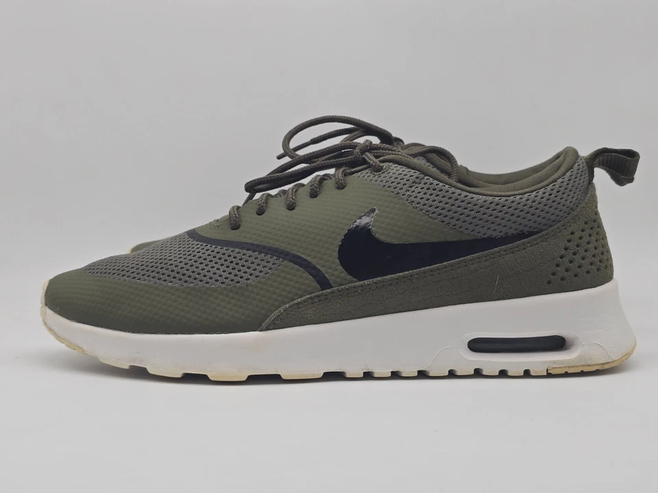 Nike Air Max Thea olivgrün schwarz sportliche Laufschuhe 599409-202 Damen 10 - Bild 2 von 4
