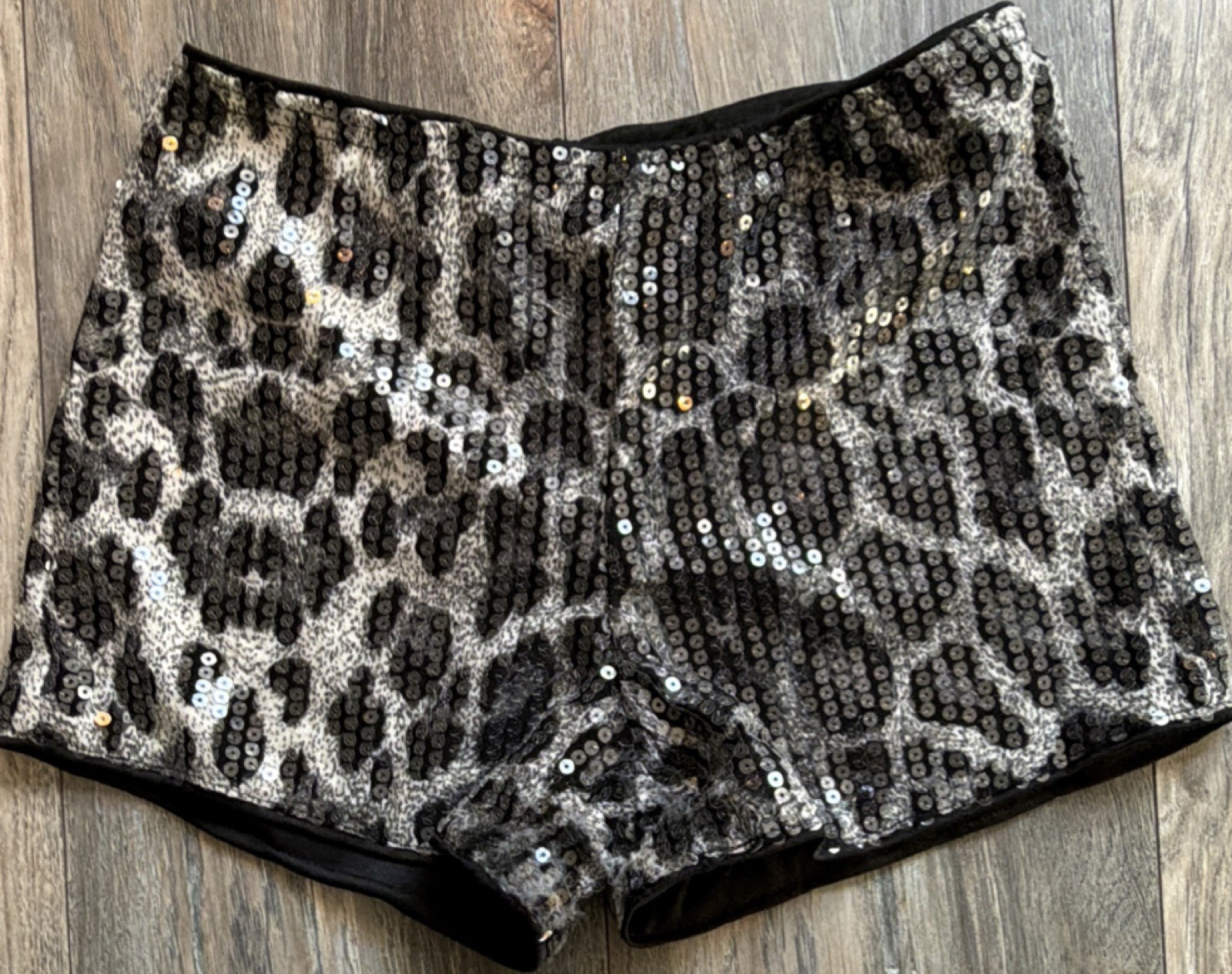 XS Black Silver Sequin Leopard Print Hot Pants Shorts Women's Festival
