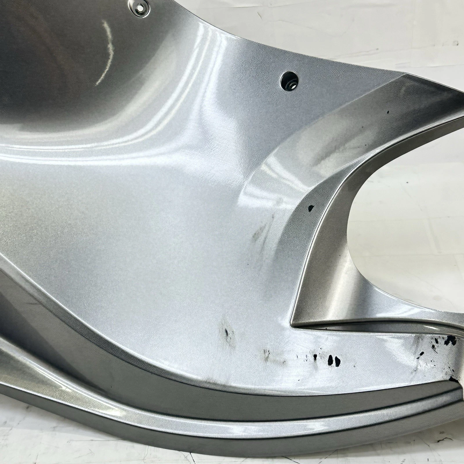 2012 CAN-AM SPYDER RT-S SE5 RIGHT SIDE FAIRING COWL PANEL BODY PLASTIC SILVER