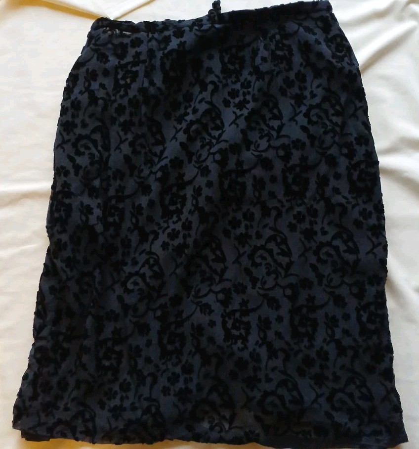 Womens Moda Seta Sandra King Black Skirt Size 10 18percent Silk Rare Piece .