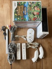 Nintendo Wii White Console Bundle With 15 Games 3 Controllers 2 Nun Chucks