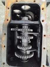 Ford New Holland T1520 Transmission Case  Gears