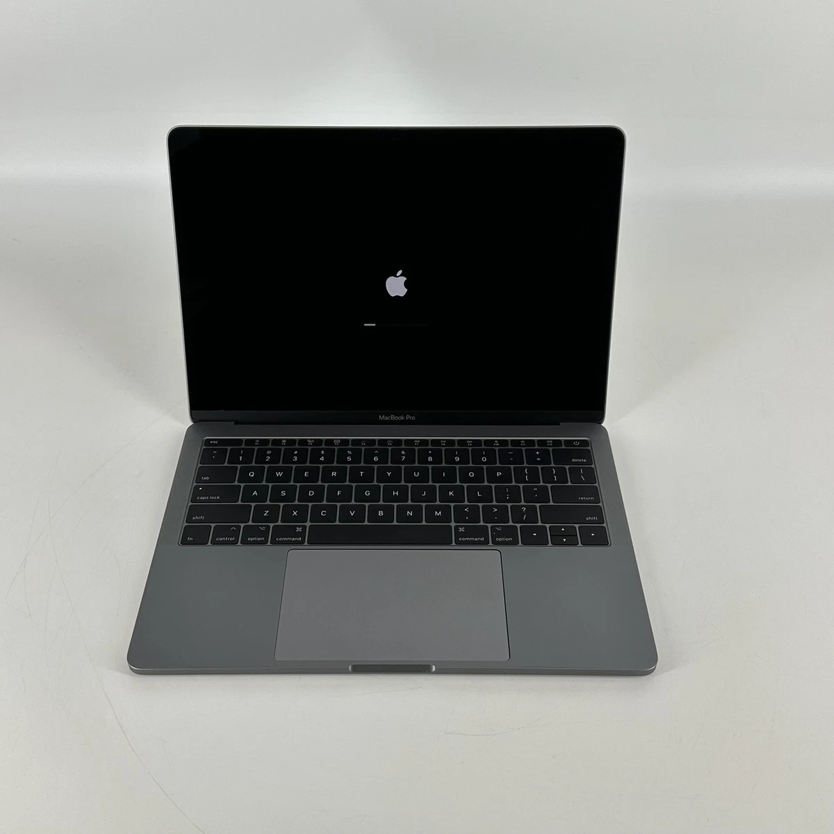 MacBook本体 Apple MacBook Pro 13 2017 i5/16GB/500GB MacBook Pro (13 polegadas, 2017, duas portas Thunderbolt 3
