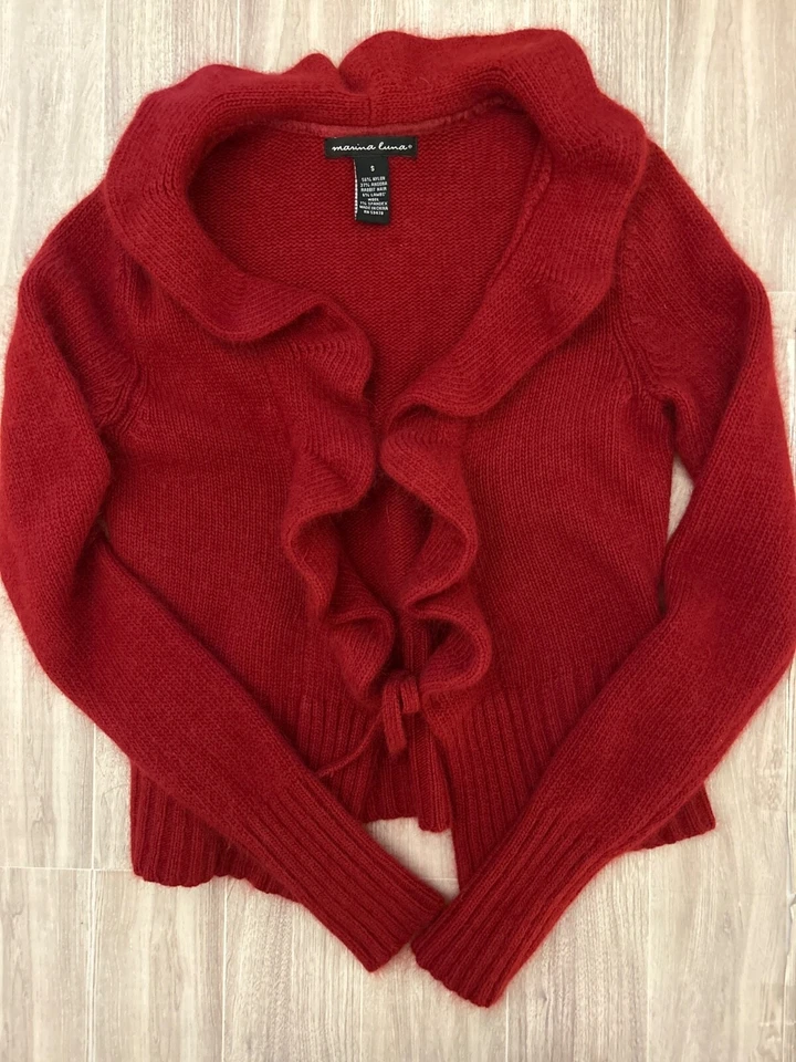 女士 Marina Luna 蔓越莓红色 37% 安哥拉荷叶边开衫 S 码 — 第 4/4 张图片