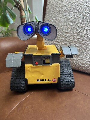 Disney Pixar Wall-E Thinkway Robot Remote Control RC Toy NO REMOTE, Working