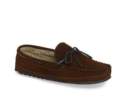 minnetonka casey slipper