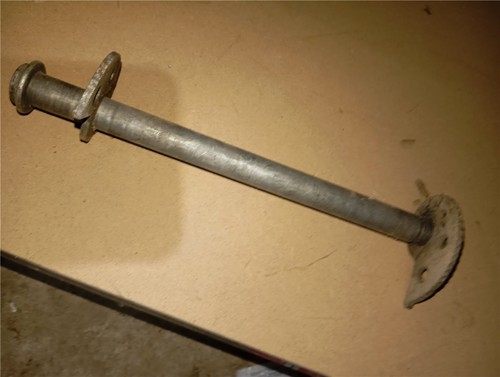 Suzuki DR350 SK42B Achse Hinterrad Hinterradachse rear