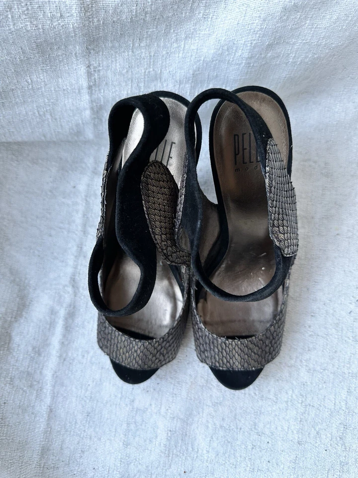 Salto plataforma Pelle Moda feminino lagarto dourado preto camurça alça no tornozelo tamanho 9 usado - Imagem 4 de 4