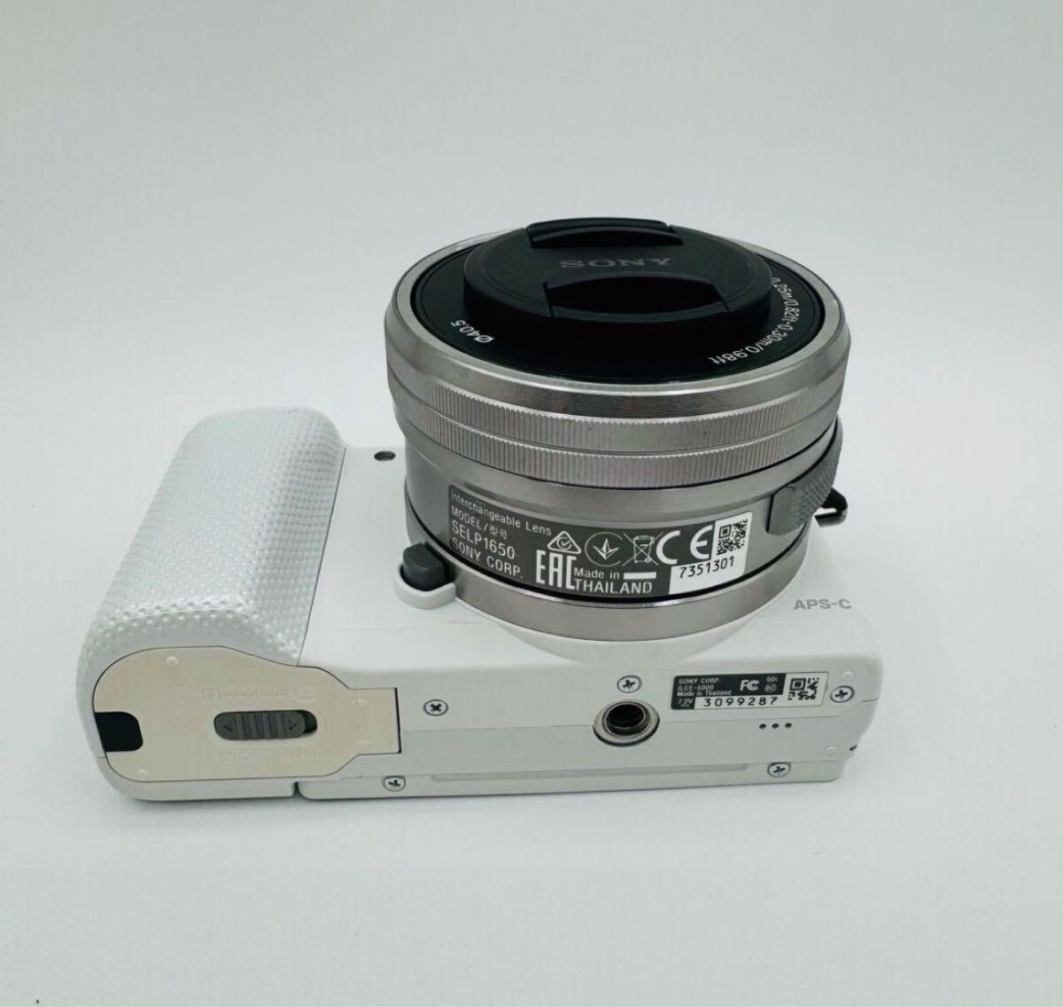 【SONY】α5000 ILCE-5000y ホワイト Amazon.com : Sony Alpha a5000 Mirrorless Digital Camera with