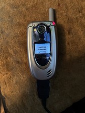 VERIZON WIRELESS VX5200 CAMERA FLIP PHONE IN ORIGINAL BOX WITH CHARGER