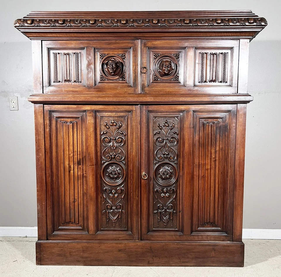 Antigua librería gótica francesa armario de almacenamiento consola en madera de nogal Foto 2 de 4