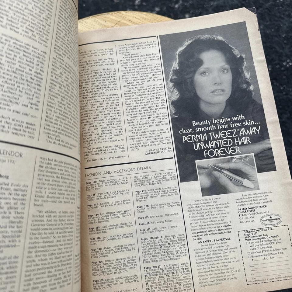 VOGUE-DECEMBER 1976-ST LAURENT-ROSIE VELA-MET RUSSIAN EXHIB-PENN FLORALS- TIEGS - Image 4 of 4