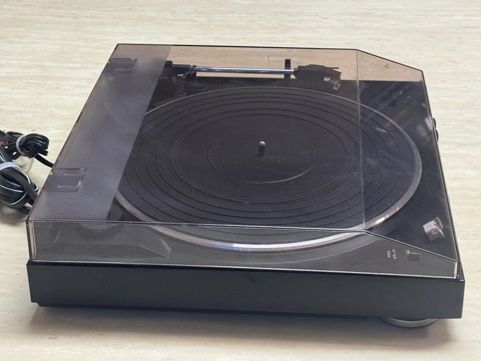 Excellent Shape Includes Extra Stylus and 45 Adaptor. Free Shipping - Image 3 of 4