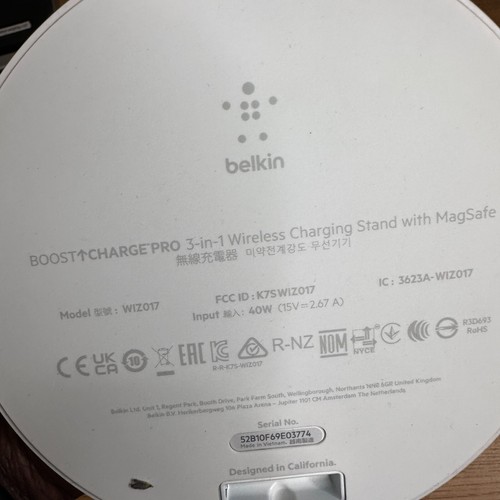 Belkin Boost Charge Pro 3-in-1 Wireless Charging Stand w/ Magsafe White-Open Box - Photo 6 sur 8