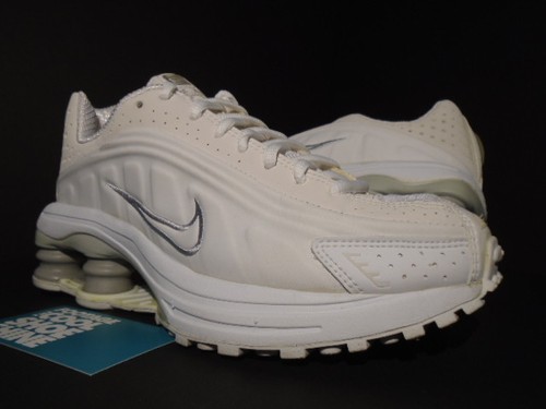 2005 Nike Shox r4 GS weiß neutral grau silber NZ Turbo bb4 308929-111 5y 5  | eBay