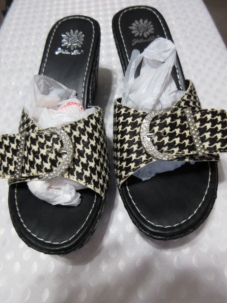 Houndstooth yellow box flip flops sale