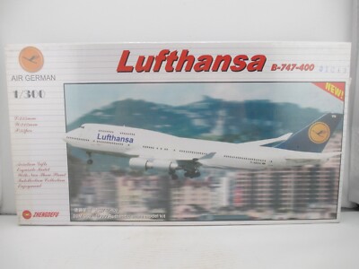Zhengdefu 1:300 Scale Air German Lufthansa B-747-400 Model Kit #08M-362