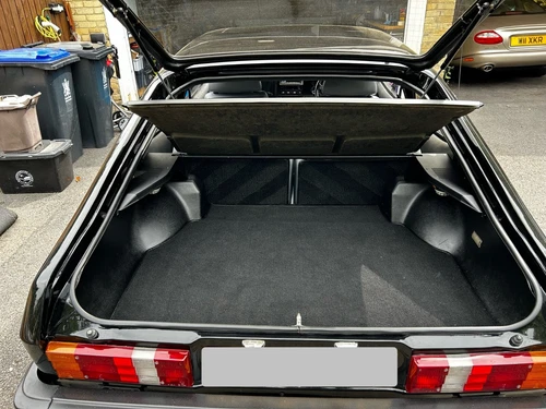 Ford Capri 2.1 Injection - Picture 15 of 18