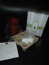 NIB SCENTSY BOHO CHIC MINI WALL PLUG IN WARMER
