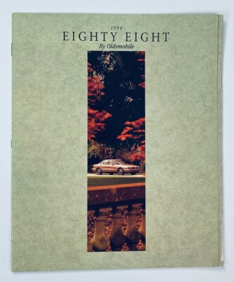 1994 Oldsmobile Eighty Eight Dealer Showroom Sales Brochure Guide Catalog