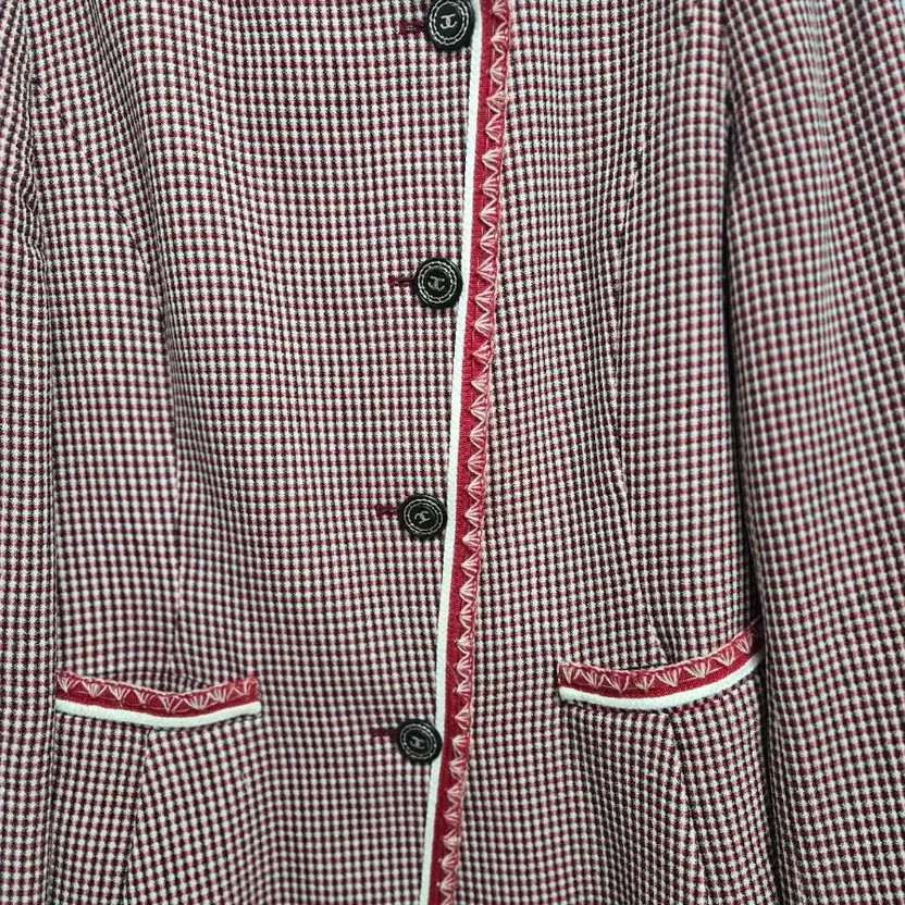 Jigott Checked Pattern Suit Two-Piece Set, Size 88 - image 3