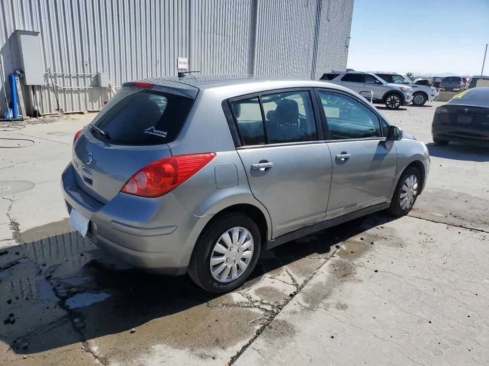 BLK RIGHT REAR DOOR TRIM PANEL 82900ZW85A 2008 NISSAN VERSA Foto 3 de 4