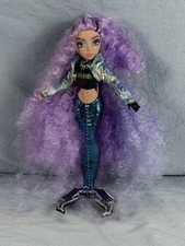 MGA Mermaze Mermaidz Orra Color Change Mermaid Doll Purple Iridescent Jacket