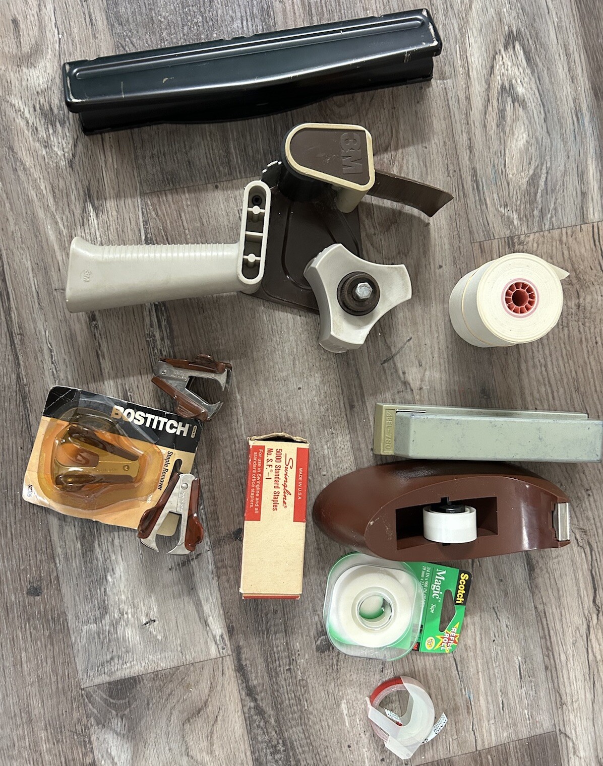 VINTAGE STAPLER & STAPLES LOT Swingline Dynmo Bostitch 3M Tape Gun Scotch Tape-image