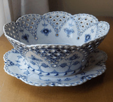 Royal Copenhagen Blue Fluted Full Lace fruit bowl/plate set 1061-62 Denmark Mint