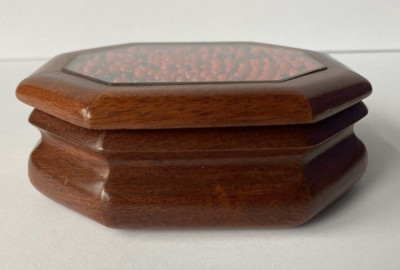 Trinket Box Dk Brown Wood Clear Top W/Black & Red Small Beads Octagon Shape READ