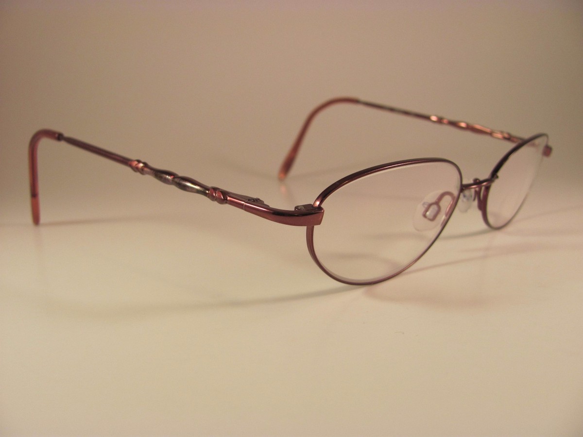 Vintage Lauren Hutton L120 Women display picture 2
