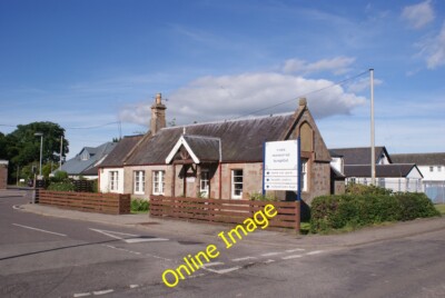 Photo 6x4 Ross Lodge Dingwall/NH5458 Lodge house to the Ross Memorial Ho c2014