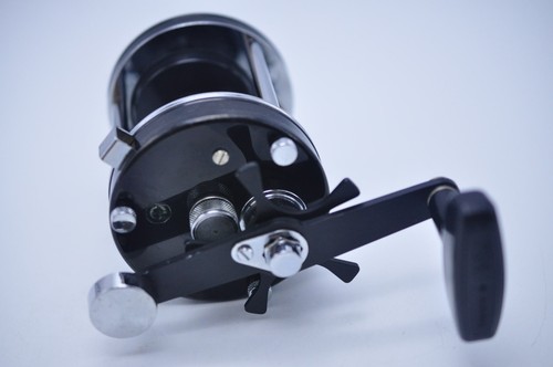 Vintage Abu Garica Ambassadeur 7000C Levelwind Reel Sweden Very Good+ #840300 - Picture 4 of 14