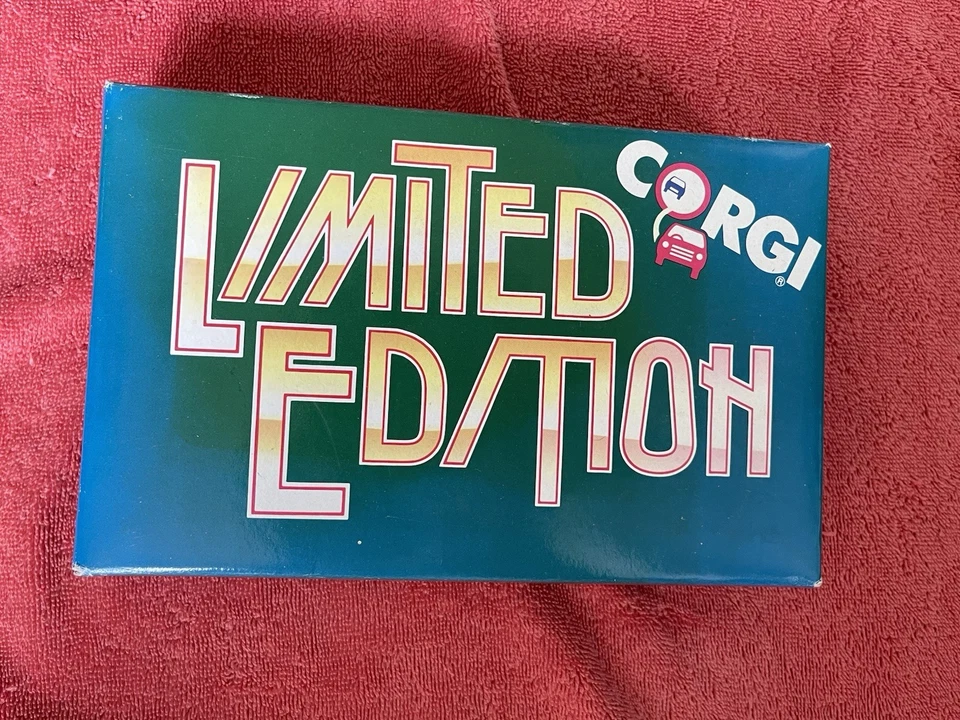 Boxed 1992 Corgi Limited Edition 1:50 Coach97107 - Image 3 of 4