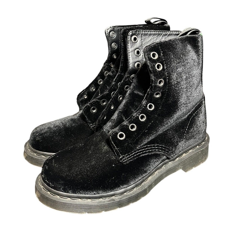 Doc Dr Martens Page Black Velvet Combat Boots Womens Size 7 Grunge Moto Emo