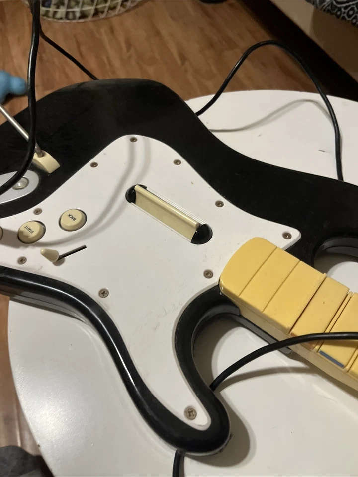 two Guitar Hero, Guitars Fenders One Corded One Wireless For The Xbox  - Image 4 of 4
