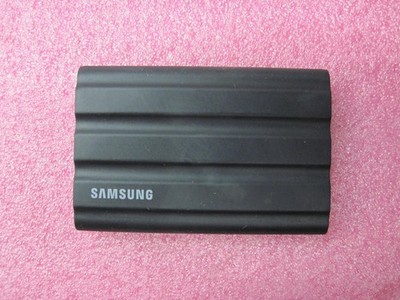 SAMSUNG T7 Shield 1TB SSD/ USB 3.1 (USB-C) Model MU-PE1T0S T9-A3