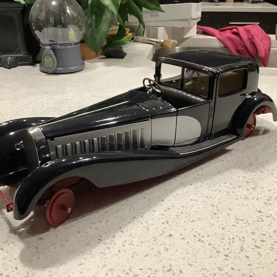 1:16 Diecast 1931 Bugatti Royale Coupe De Ville Parts Car By Franklin Mint - Image 3 of 4
