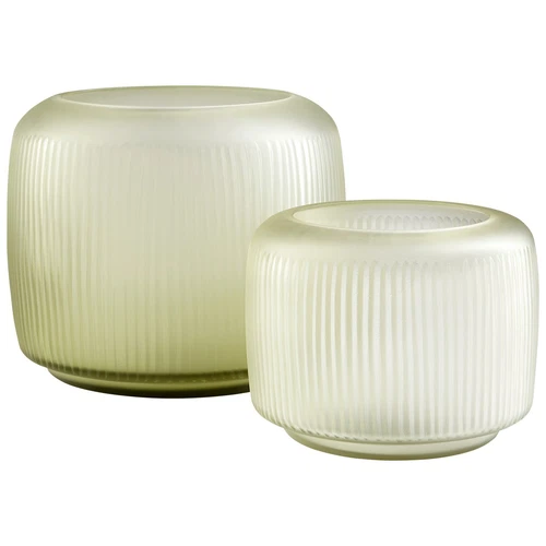 Sorrel Vase - Picture 2 of 2