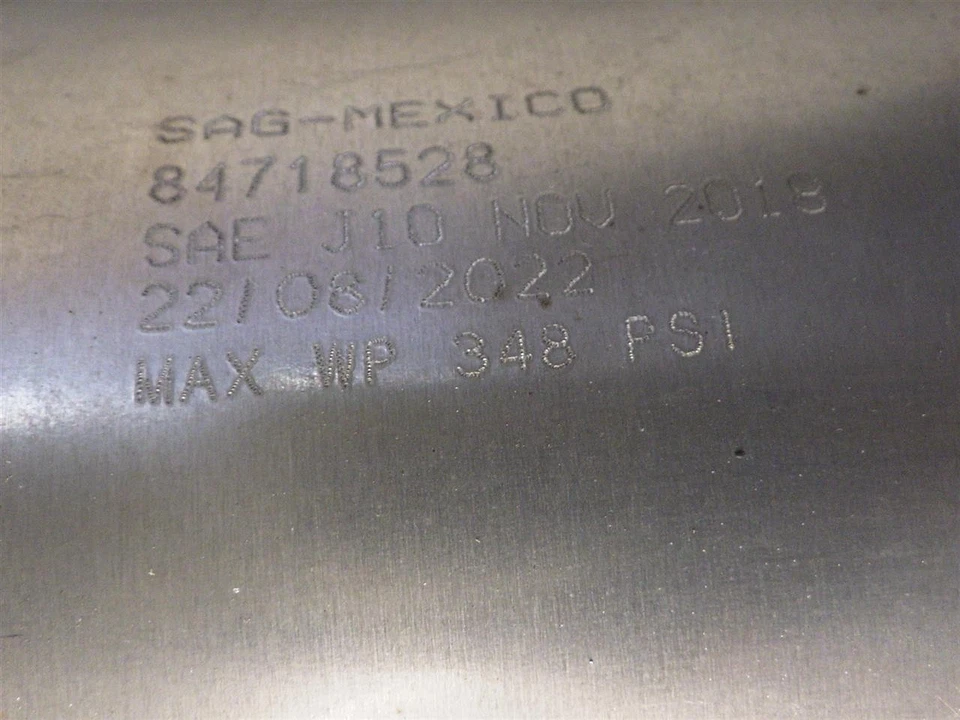 Cadillac Escalade 2021-2023 Air Suspension Compressor Supply Tank 84718528 7653 - Image 3 of 4