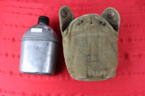 Original WW2 US Military Issue Canteen US GP&F Co. 1943 with Cover