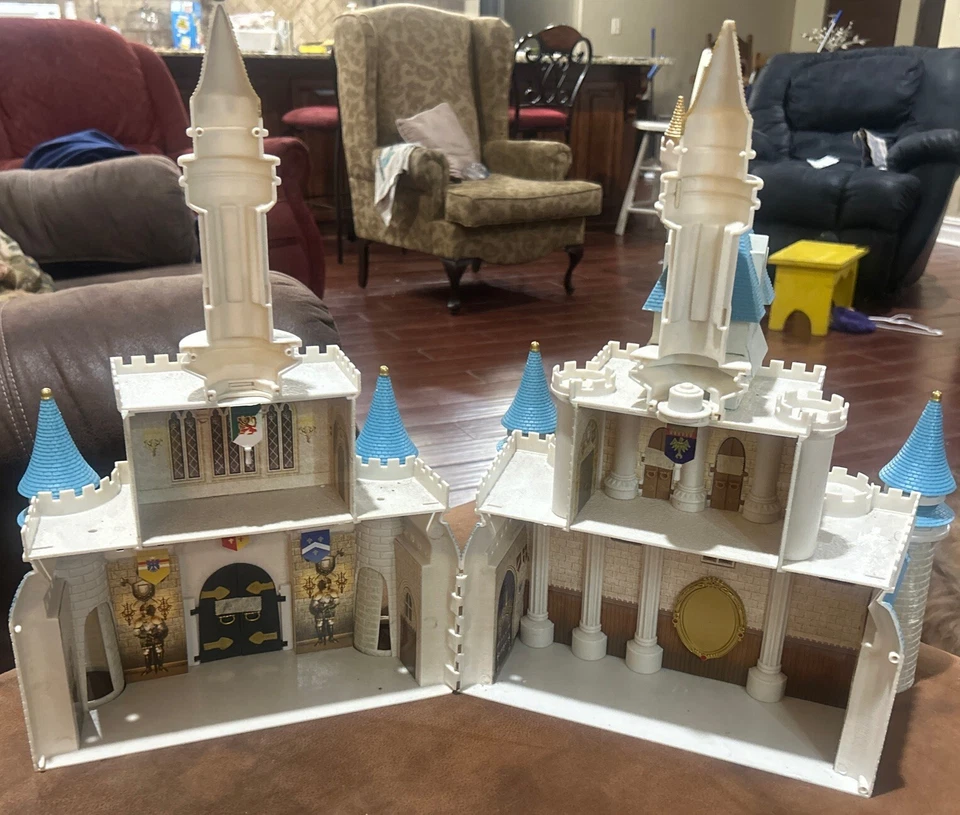 Castillo de Cenicienta Walt Disney vintage/retirado se ilumina nuevo sin caja Foto 4 de 4