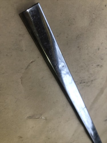 1966 67 GTX SATELLITE CORONET CONVERTIBLE REAR QUARTER BELT MOLDING TRIM RIGHT - Picture 10 of 16