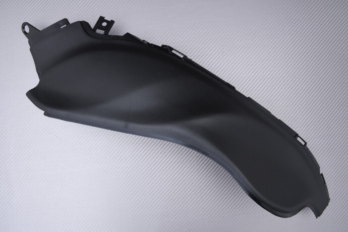 Carenage reservoir droit de rechange pour reparer une Suzuki Hayabusa 1300 abimee