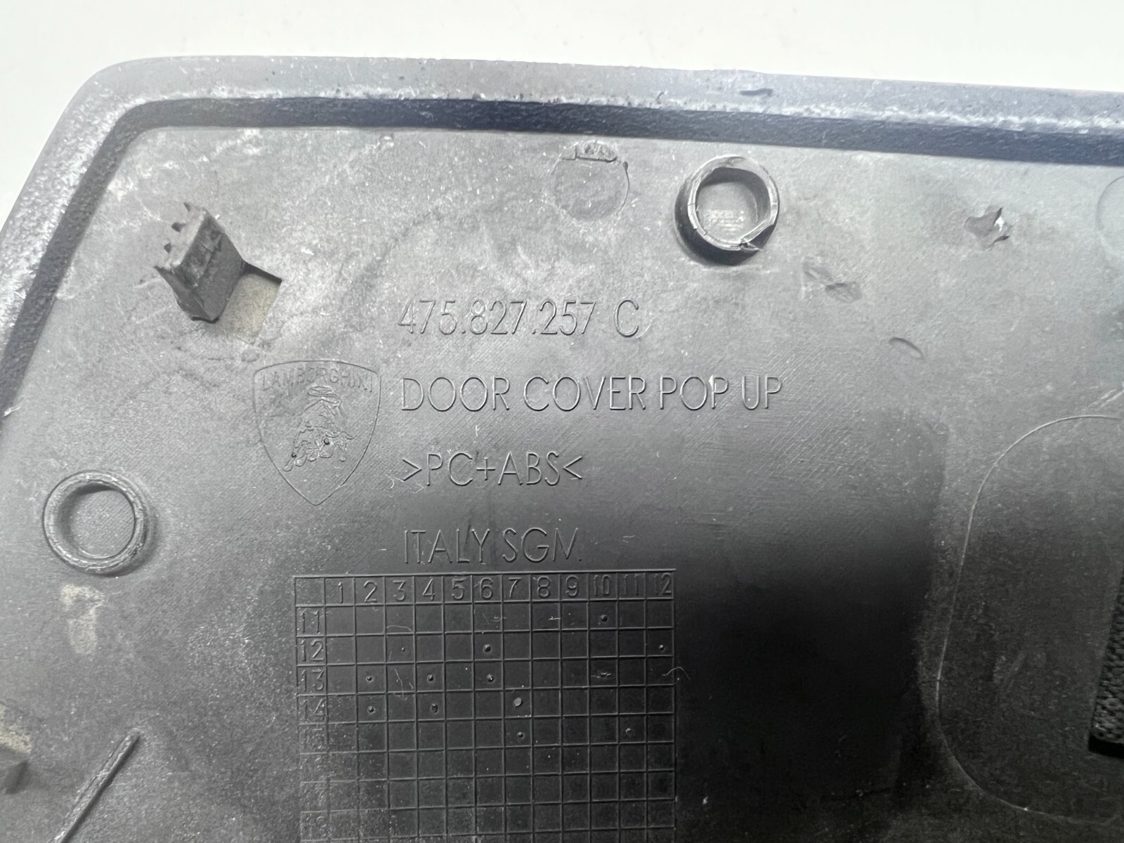 LAMBORGHINI AVENTADOR ROADSTER DRIVER LEFT DOOR COVER POP UP TRIM OEM 475827257C