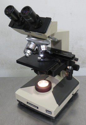T196426 Olympus CH-2 CHS Binocular Compound Microscope w/ 4X 10X 40X Objectives
