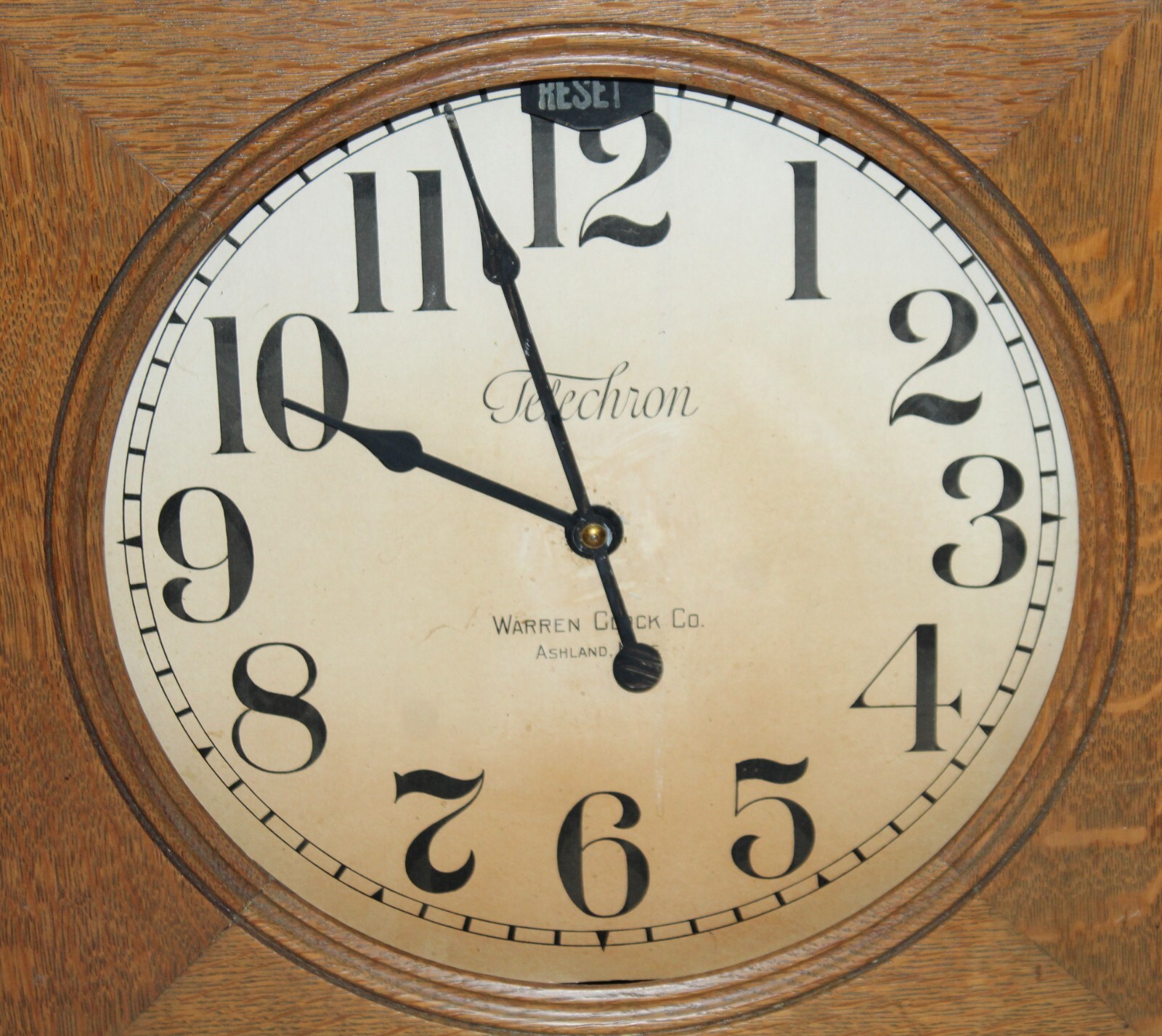 ANTIQUE TELECHRON ELECTRIC WALL CLOCK WARREN CLOCK CO. ASHLAND, MA Oak