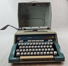 VINTAGE TYPEWRITER HERMES 3000 1971 Serial 7134104 Green / blue thumbnail
