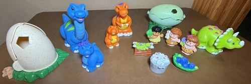 Vintage Fisher Price Little People Dinosaur Play Set Lot Of 13